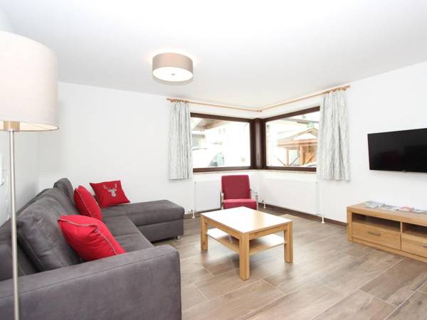 Sunlit Apartment with Infrared Sauna in Fieberbrunn