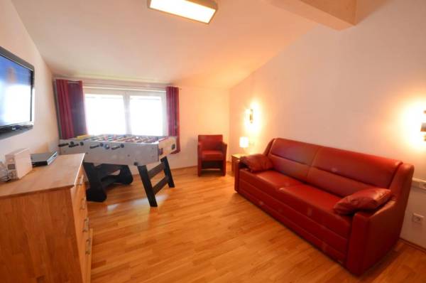 Penthouse Cooper by Alpen Apartments