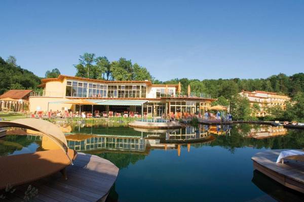 Quellenhotel Heiltherme Bad Waltersdorf - 2-Thermenresort
