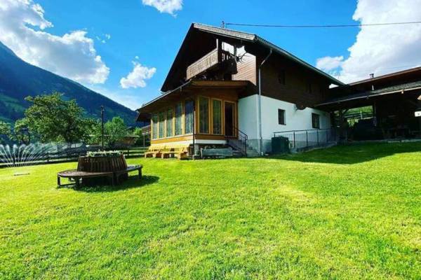 Modern Chalet in Großkirchheim near Ski Area