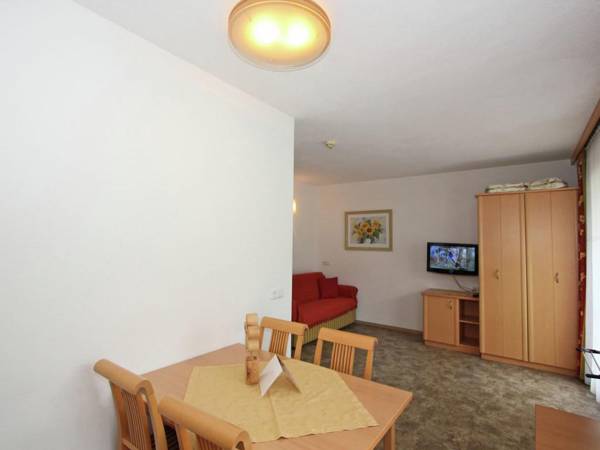 Luxurious Apartment in Kaltenbach with Saana