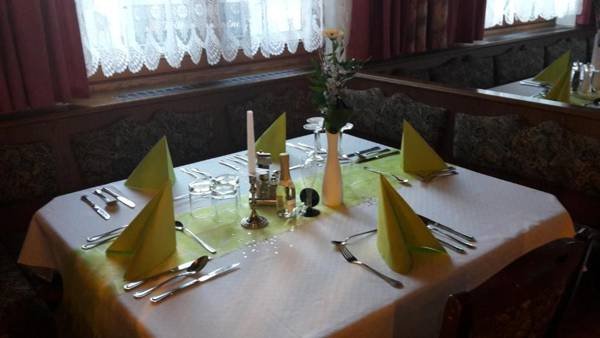 Gasthof Pension Traube