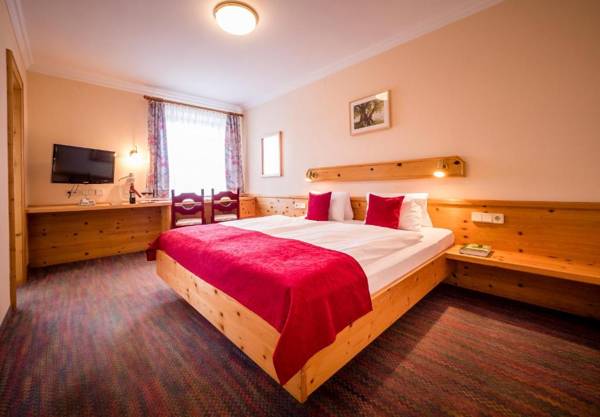 Dorf Hotel Grüner Baum