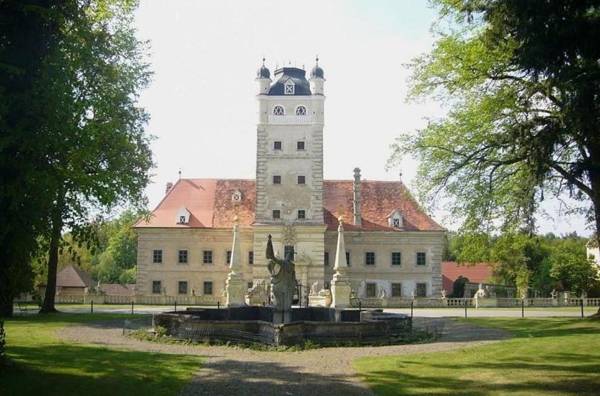 Schloss Greillenstein
