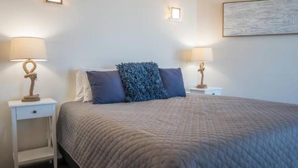 The Rocks Resort - Official