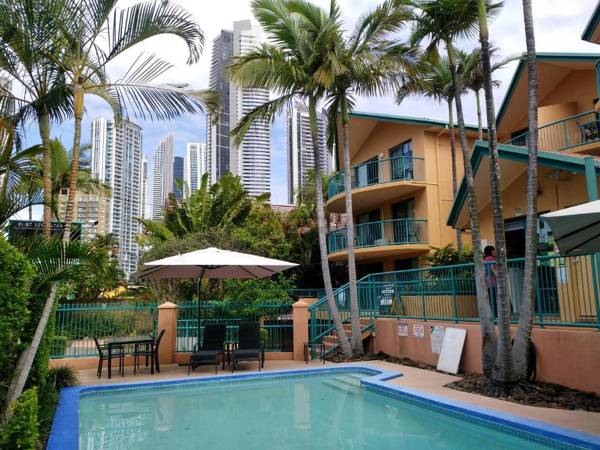 Karana Palms Self Contained Apartments