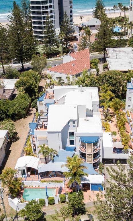 Surfers Beach Resort One