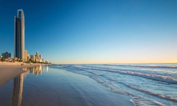 Soul Surfers Paradise 3 Bedroom Beach Apartment