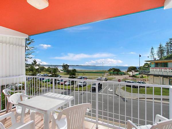 Beach Lodge unit 9 - Greenmount Beach Coolangatta