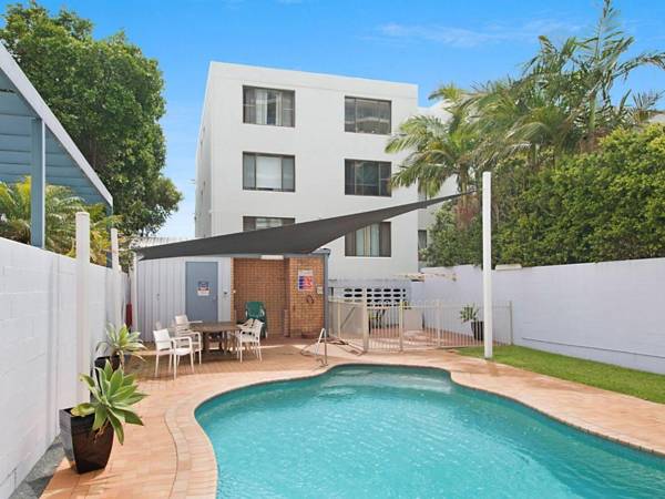 Kirra Vista Apartments Unit 18 - Right on the Beach in Kirra with free Wi-Fi