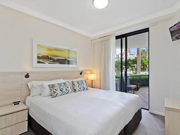 Calypso Plaza Resort Unit 139 - Ground floor 1 bedroom unit on Coolangatta beachfront