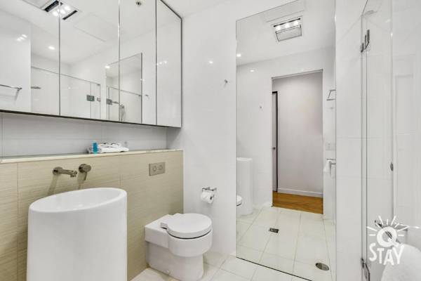 Oracle - 3 & 4 Bedroom Apartments- Q Stay