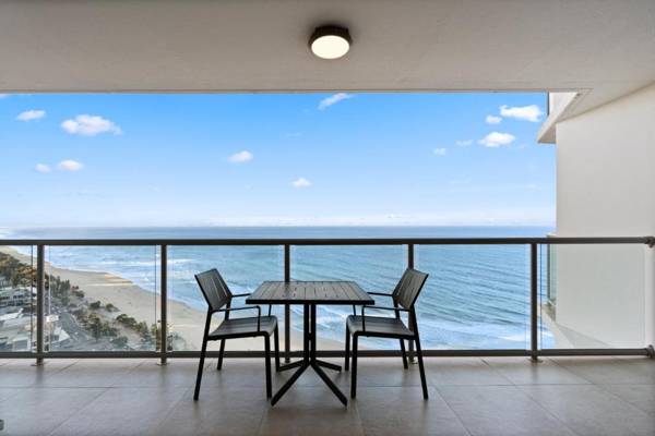 Peninsula Surfers Paradise - Private Apartments
