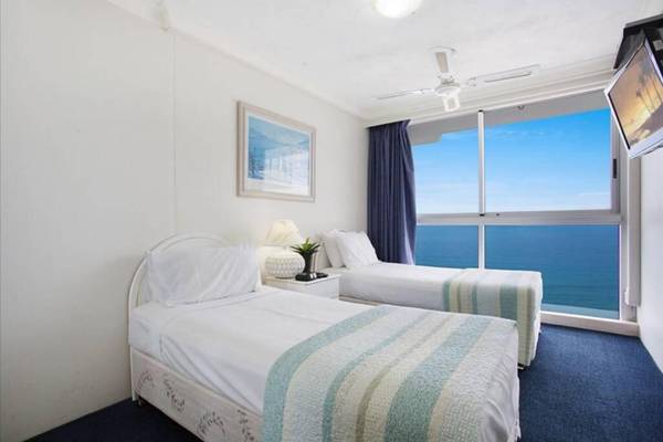 Peninsula Surfers Paradise - Private Apartments