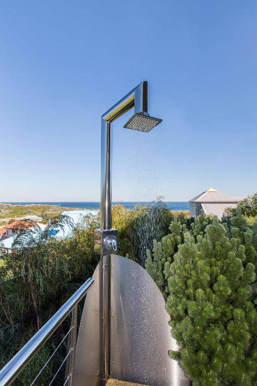 Aquatic Visions Studio Apartments