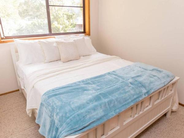 Kookas Nest - waterfront home tranquil setting