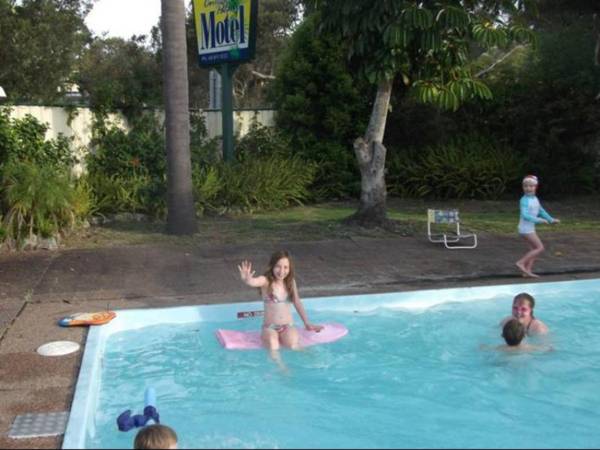 Corlette Palms Motor Inn