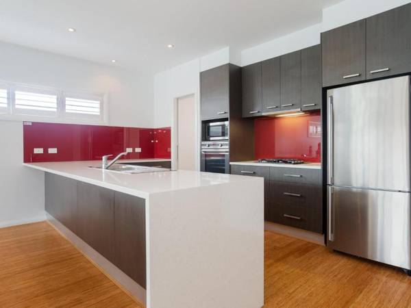 7 Judith Street - Stunning duplex with ducted air