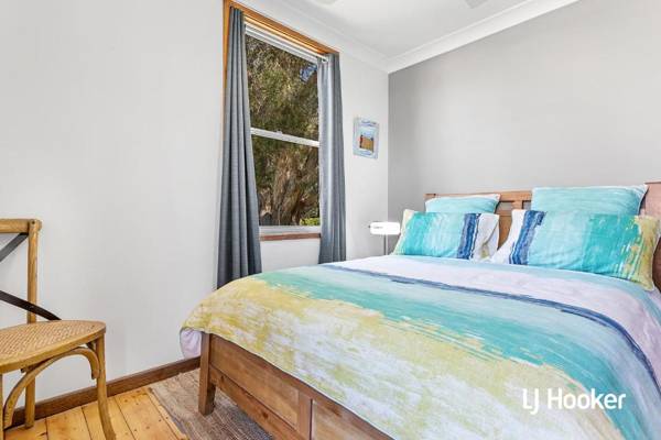 Cromarty Cottage - 900m from Birubi Beach