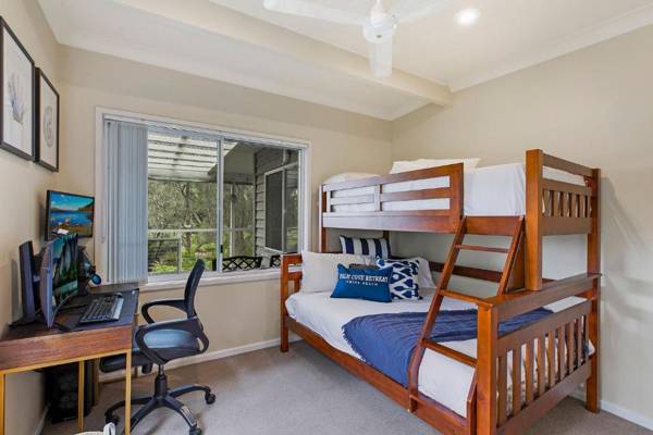 Palm Cove Retreat Upstairs Apartment
