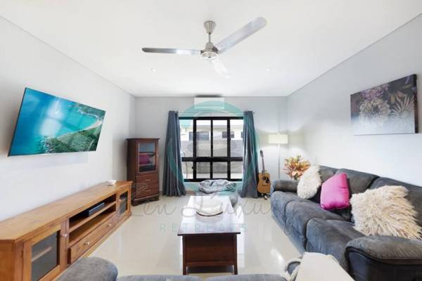 Zenhouse 5BR Family-Pet Retreat Bar & Private Pool (Johnston)