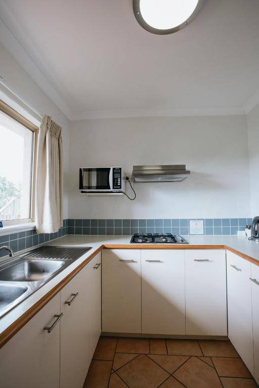 Canal Rocks Beachfront Apartments