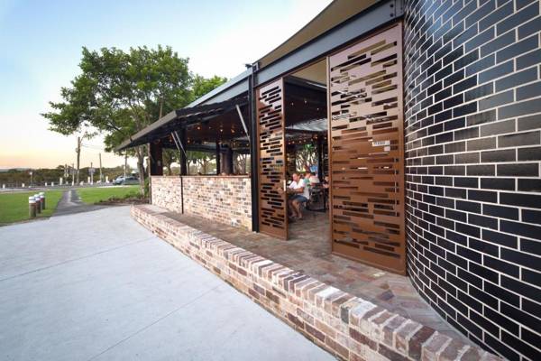 Bayview Hotel Woy Woy