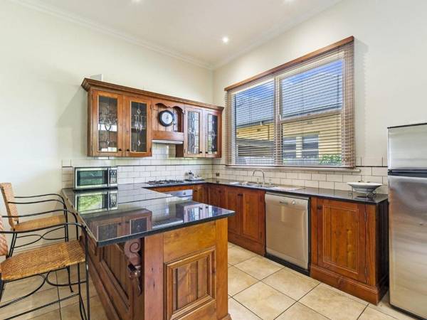 Fairholme Townhouse