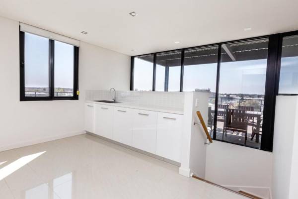 4 Bedroom Luxury City Penthouse Apartment