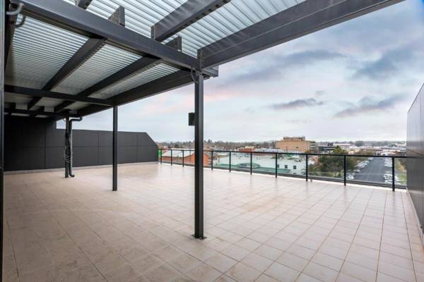 Stylish Inner City Penthouse Apartment