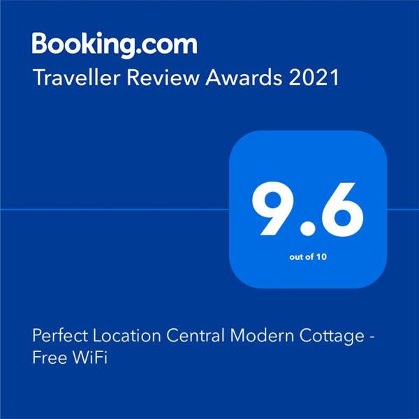 Perfect Location Central Modern Cottage Free WiFi
