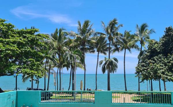 Townsville Seaside Apartments