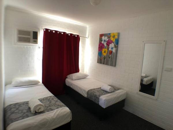 Allan Cunningham Motel