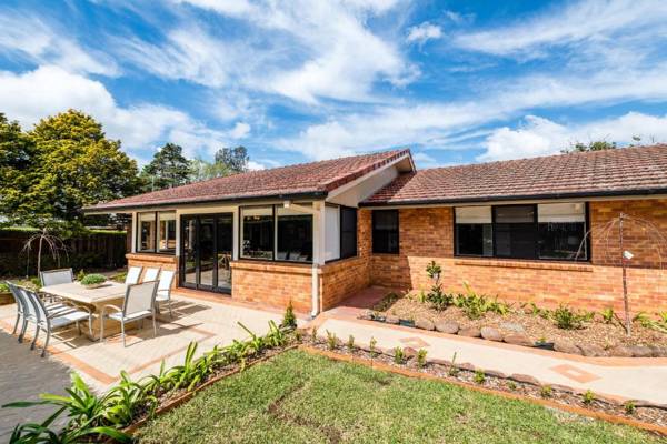 Hedge House - luxury space style great location