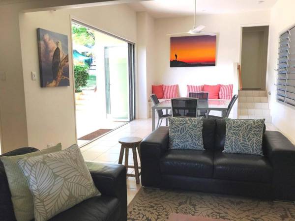 Sinclair - Rainbow Beach Modern Beach House Close to Everything Free Wi-Fi