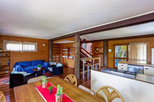 41 Carlo Circle - Rainbow Beach Huge Beach House With Room for Everyone