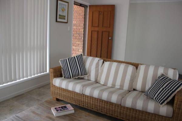 2-51 Carlo Road - Rainbow Beach - Pets welcome Air conditioning Walk to the shops