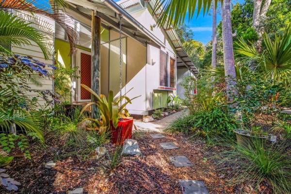 2 Naiad Court - Rainbow Shores - Pets welcome wifi walk to beach