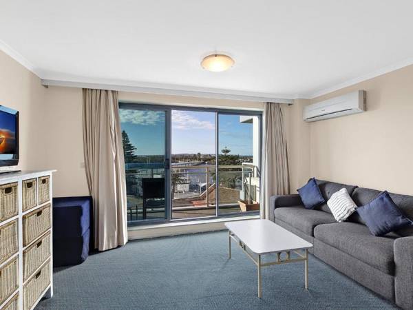 The Oaks Apartment 521