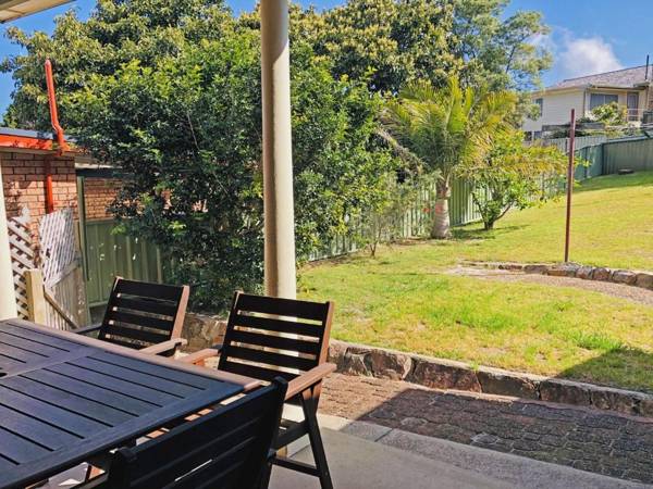 Cuddles Cottage 4 Christmas Bush Avenue - holiday house near Dutchies