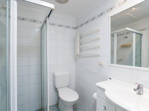 Happy Tails'  55 Pantowora Street - pet friendly air conditioned