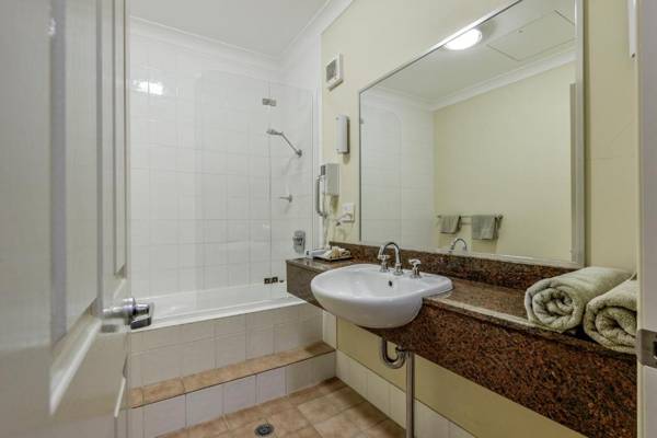 Golden Guitar Motor Inn