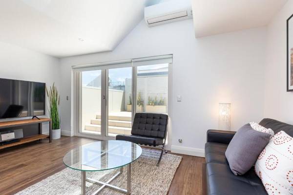 Leichhardt Self-Contained Modern One-Bedroom Apartment (9NOR)