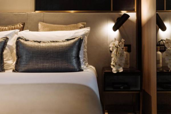 SKYE Suites Green Square