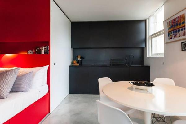 Designer Pad with a View