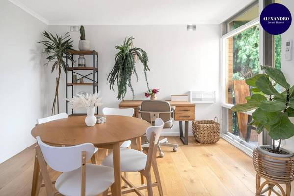 LEAFY HIDEAWAY // BALMORAL BEACH ON DOORSTEP