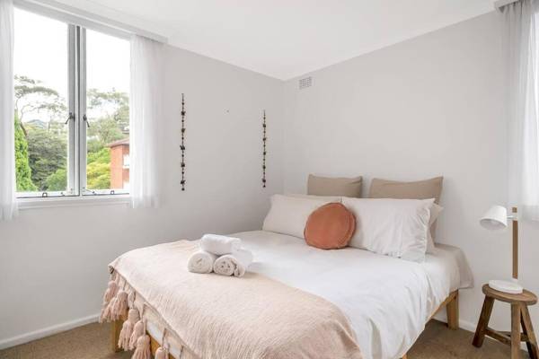 LEAFY HIDEAWAY // BALMORAL BEACH ON DOORSTEP