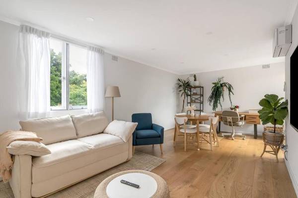 Workspace - LEAFY HIDEAWAY // BALMORAL BEACH ON DOORSTEP