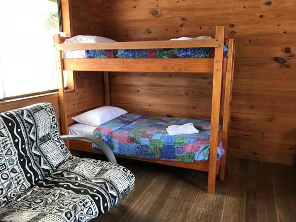 Somerset Beachside Cabin And Caravan Park