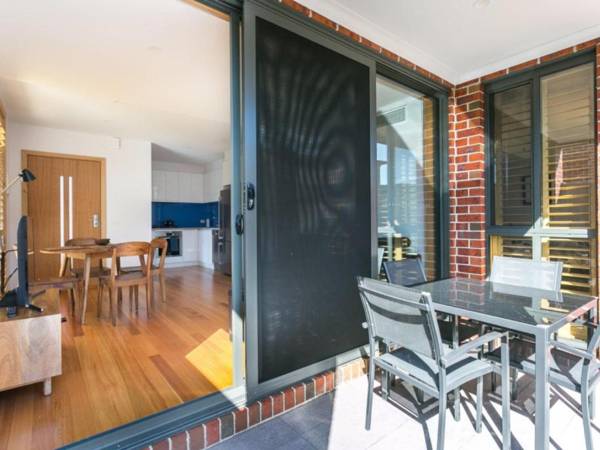 Driftwood Apartment Rye